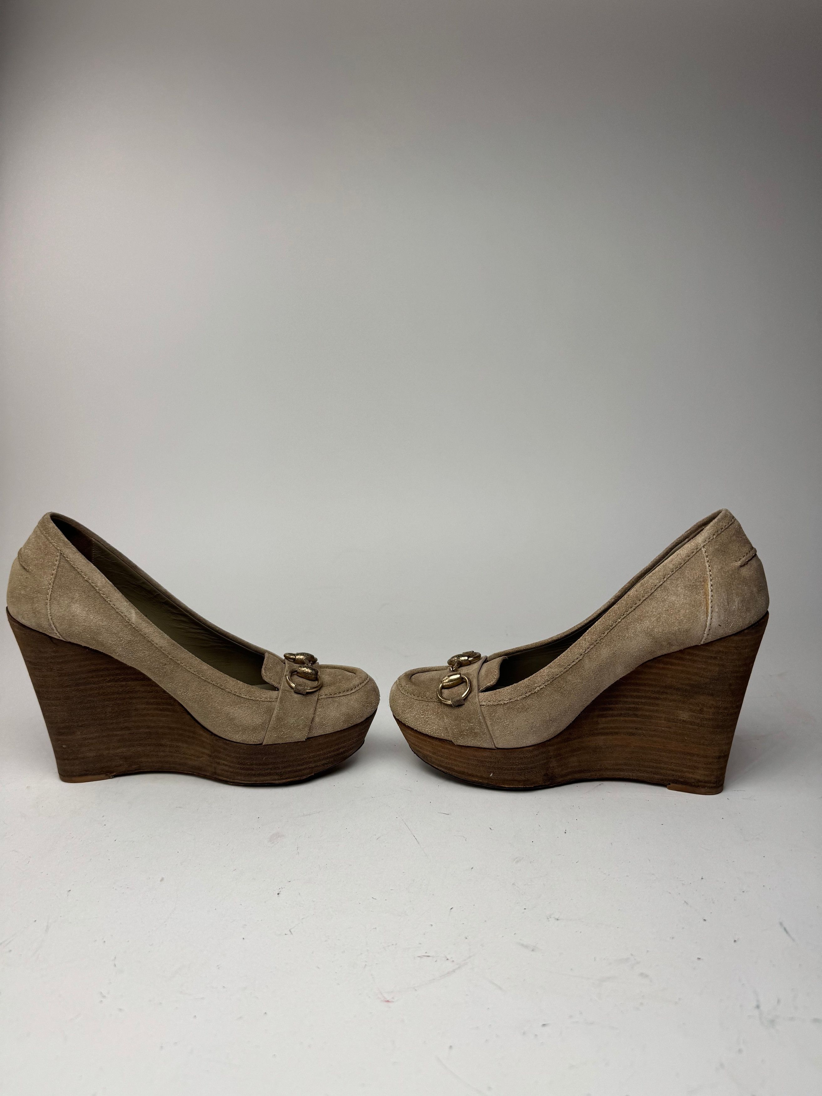 Vintage Suede Horsebit pumps EU37,5 grey
