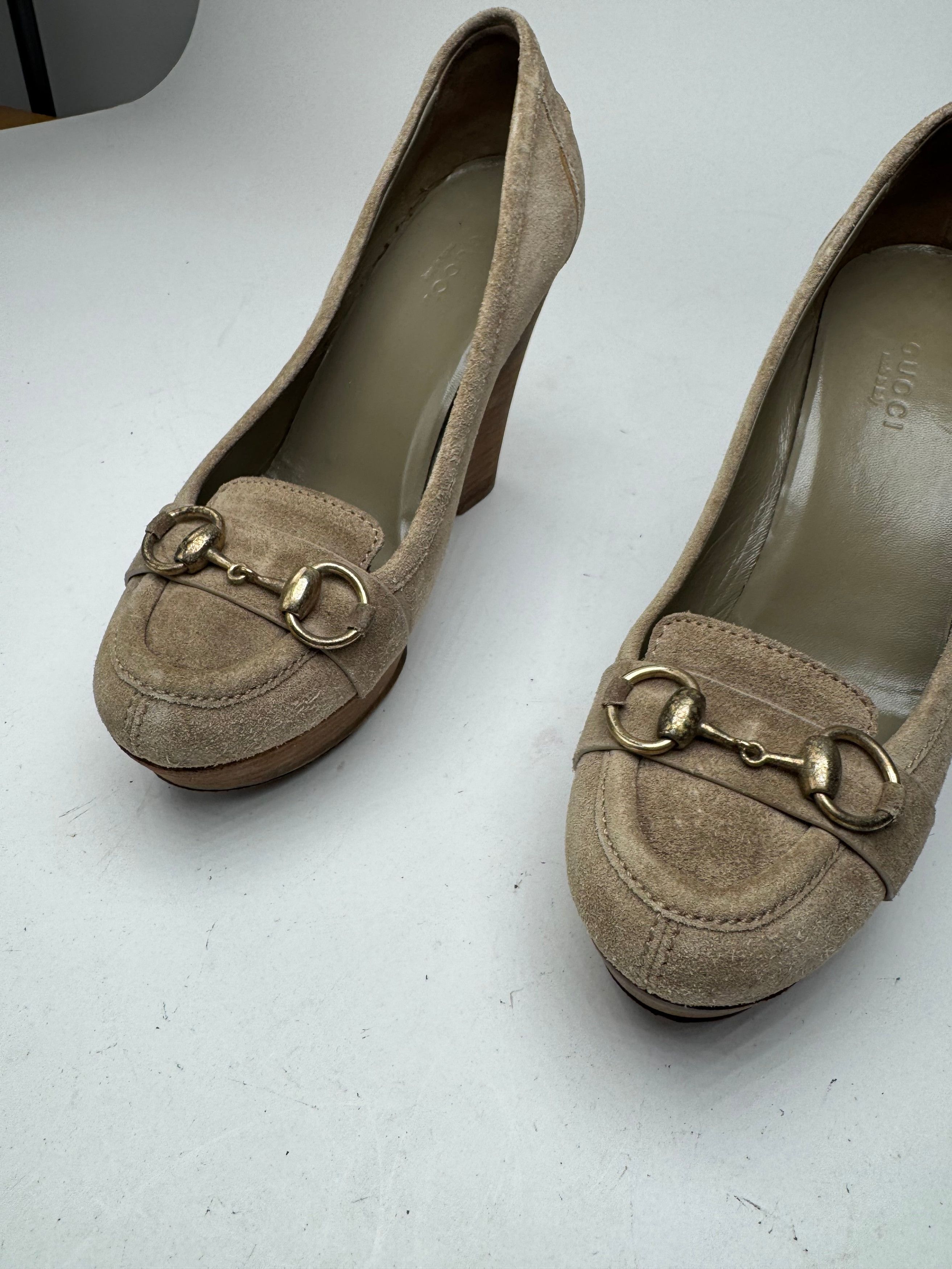 Vintage Suede Horsebit pumps EU37,5 grey