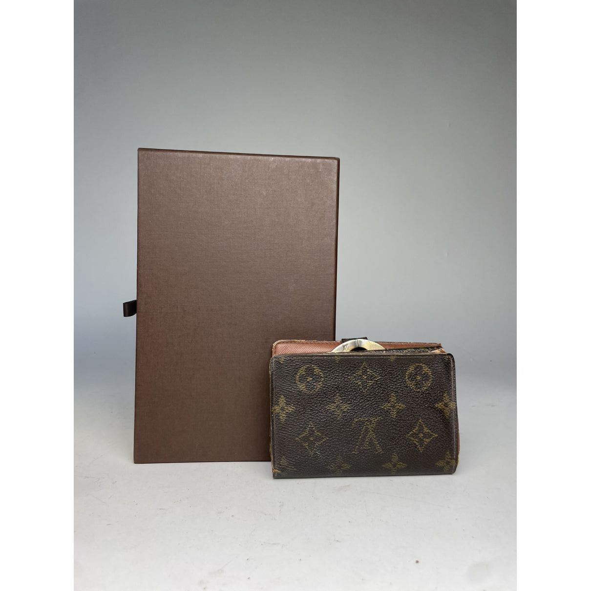 Louis Vuitton Juliette Brown Leather Wallet Size ONE SIZE - 2 Thumbnail