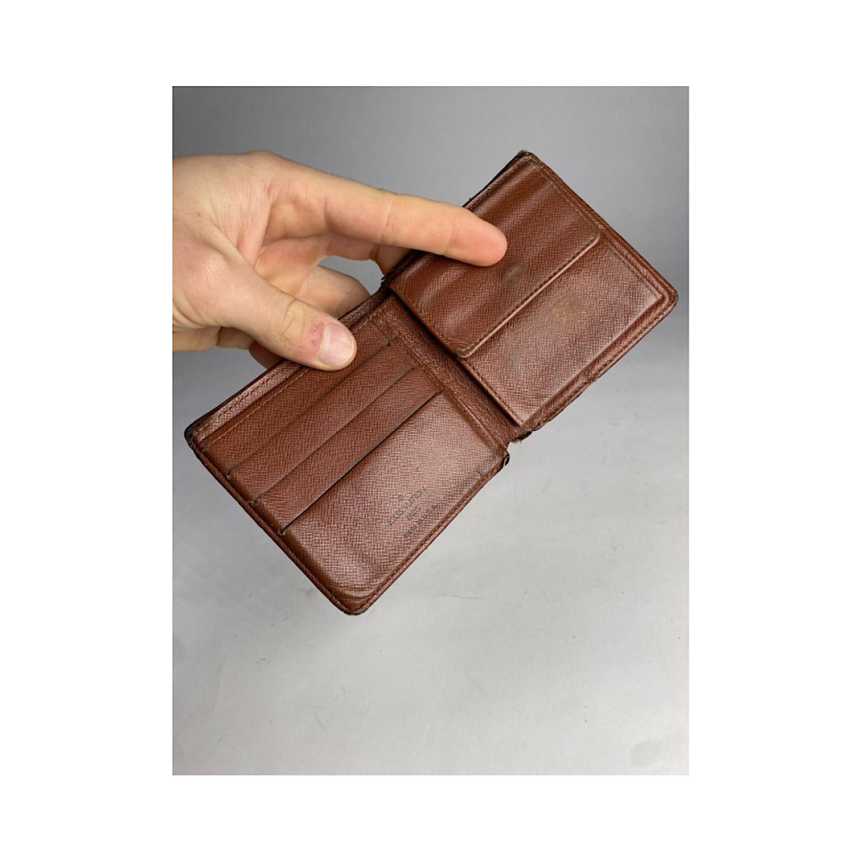 Louis Vuitton Brown Leather Purse Size ONE SIZE - 4 Thumbnail
