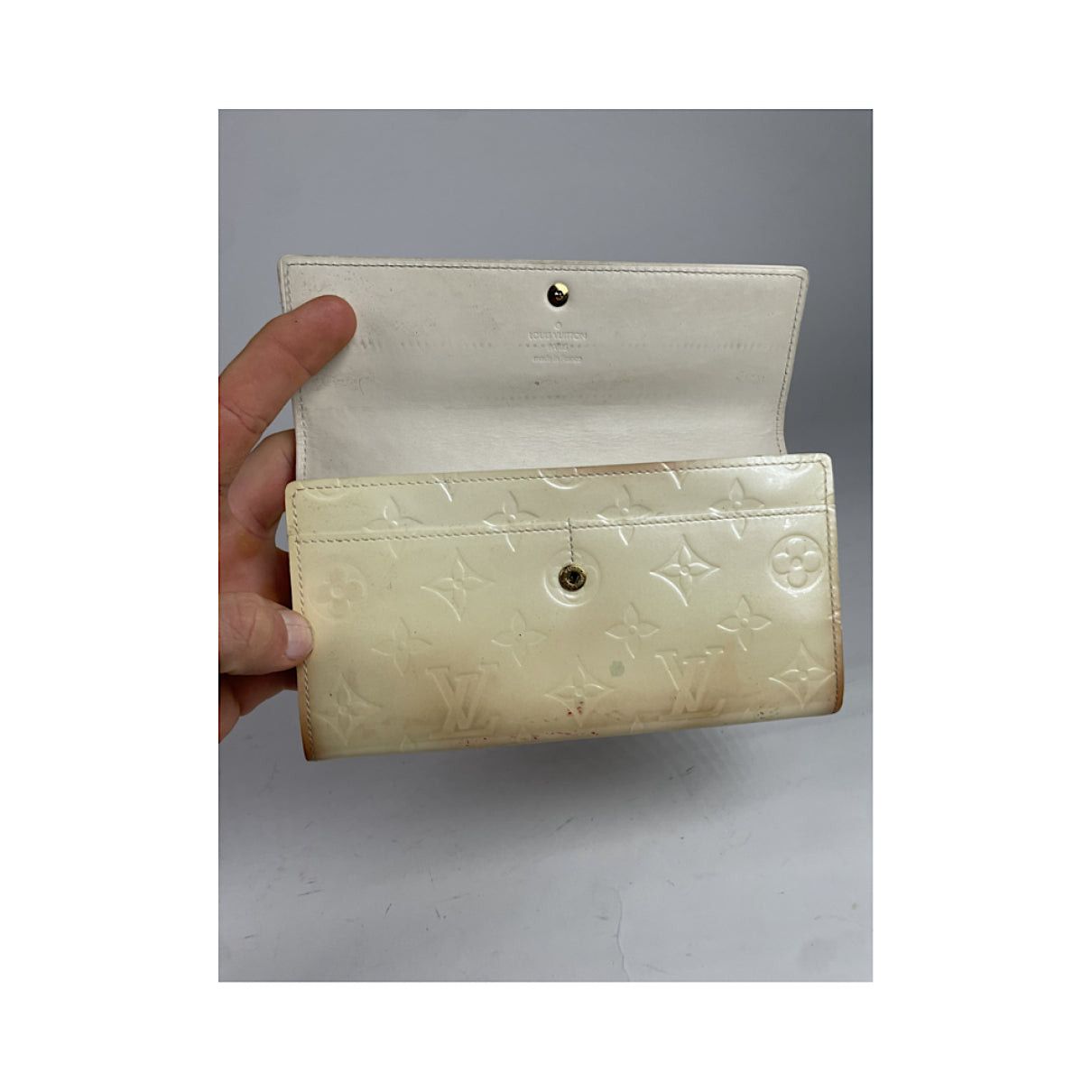 Louis Vuitton Ecru Leather Purse Size ONE SIZE - 3 Thumbnail