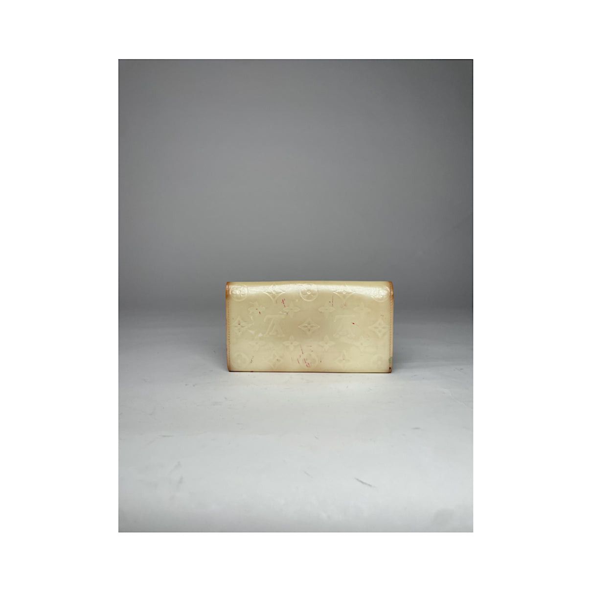 Louis Vuitton Ecru Leather Purse Size ONE SIZE - 2 Thumbnail