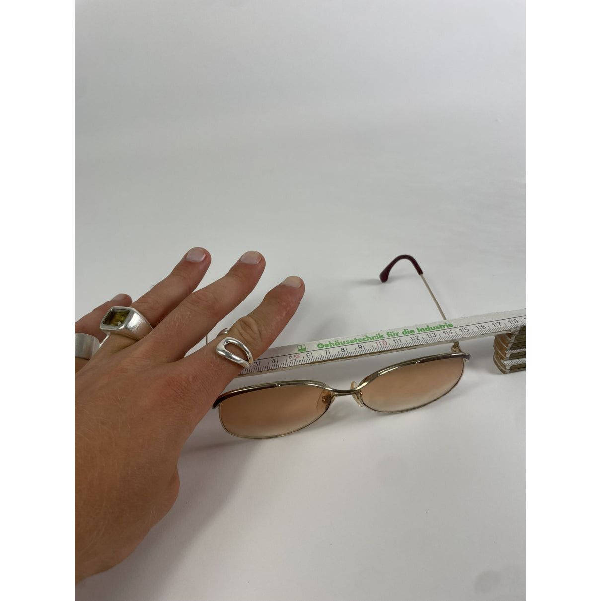 Yves Saint Laurent Orange Metal Sunglasses Size ONE SIZE - 4 Thumbnail