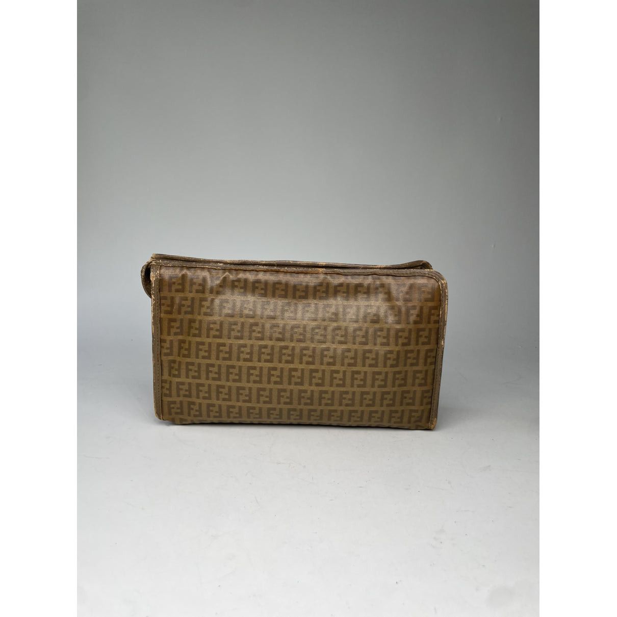 Fendi Double F Gold Leather Clutch Bag Size ONE SIZE - 3 Thumbnail