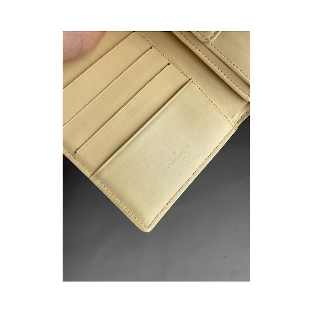 Louis Vuitton White Leather Purse Size ONE SIZE - 4 Thumbnail