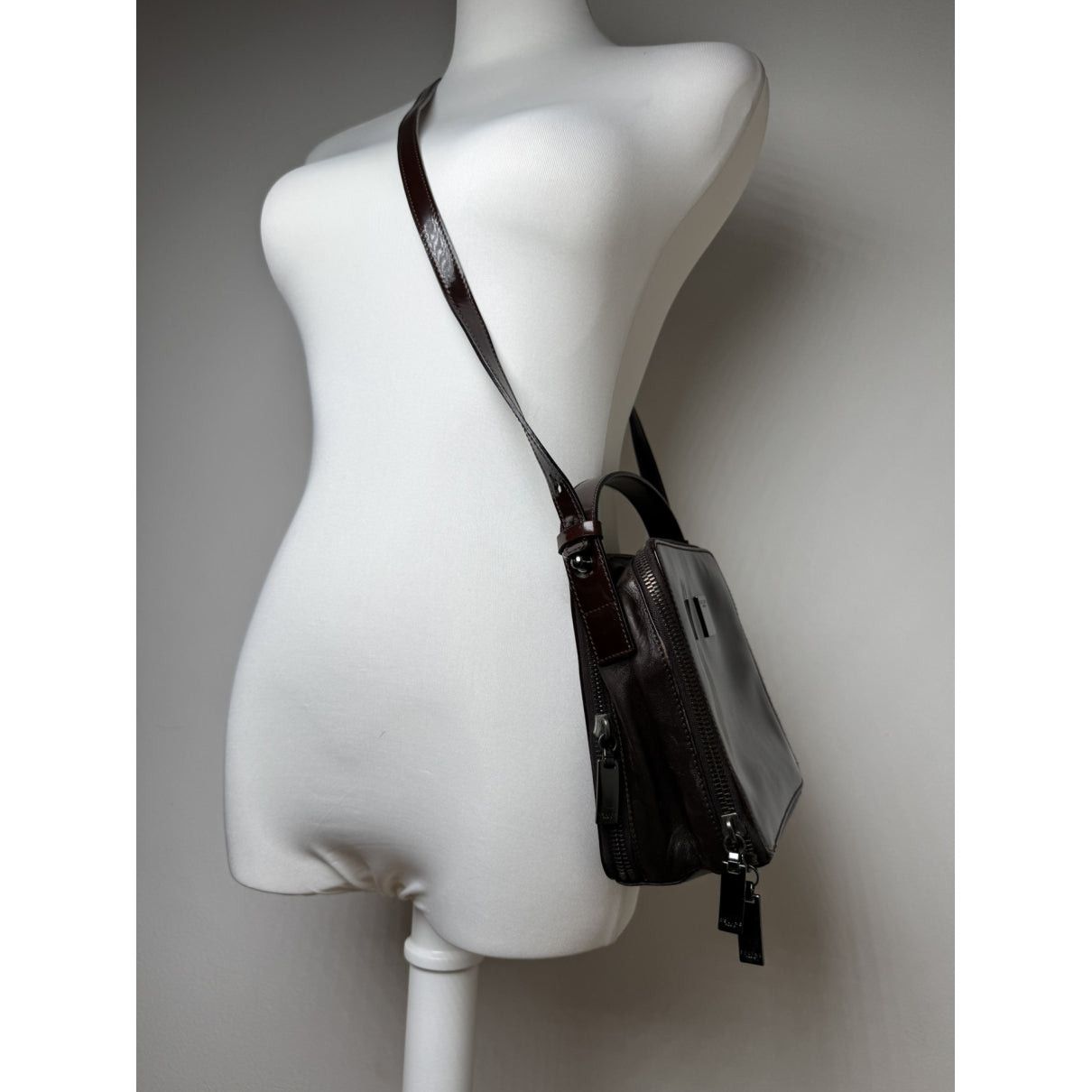 Celine Case flap Purple Patent Leather Handbag Size ONE SIZE - 3 Thumbnail
