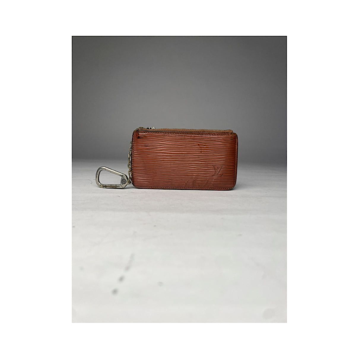 Louis Vuitton Dauphine Brown Leather Purse Size ONE SIZE - 2 Thumbnail