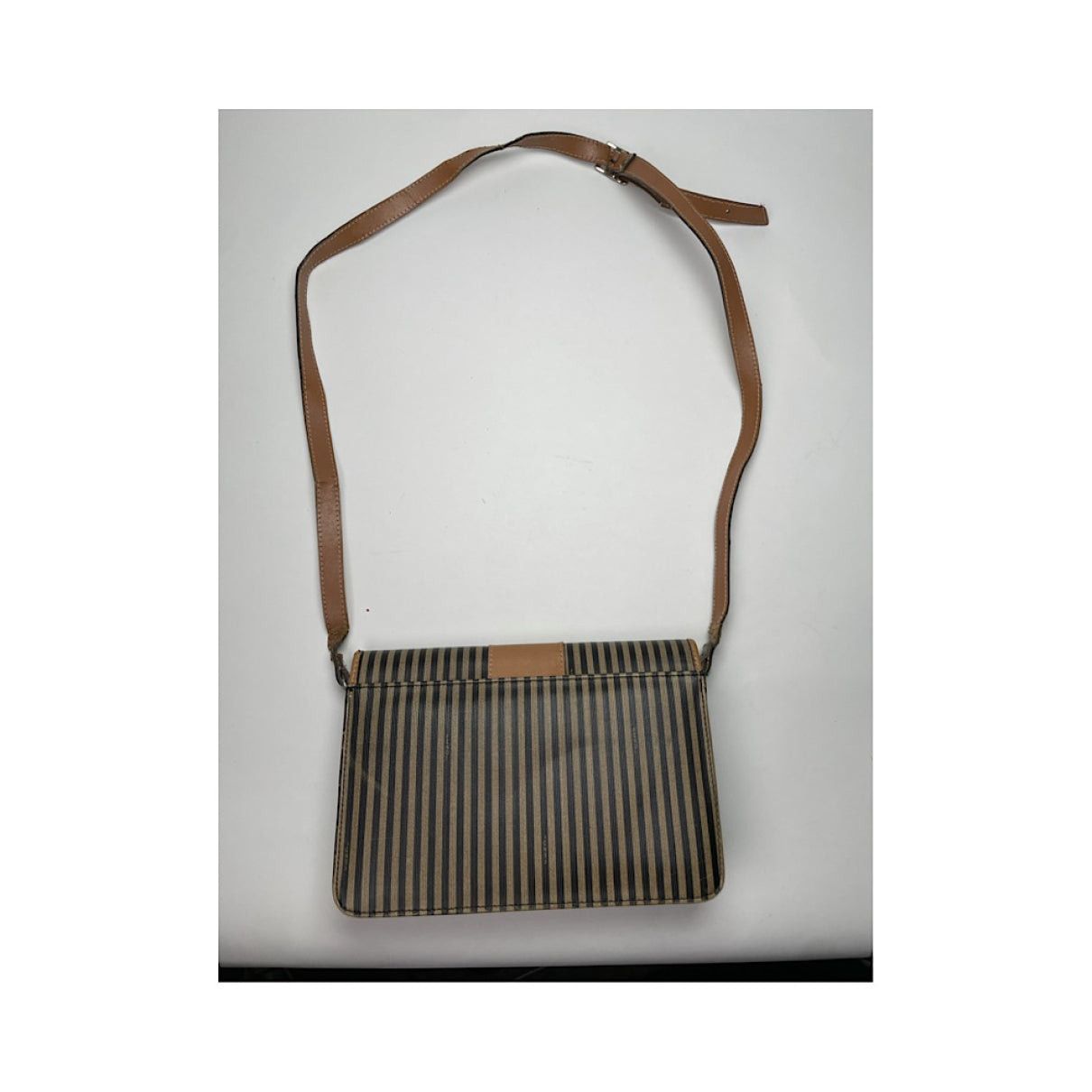Fendi Baguette Brown Leather Handbag Size ONE SIZE - 3 Thumbnail