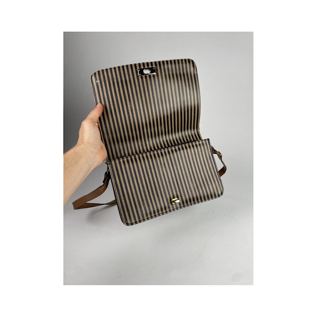 Fendi Baguette Brown Leather Handbag Size ONE SIZE - 5 Thumbnail