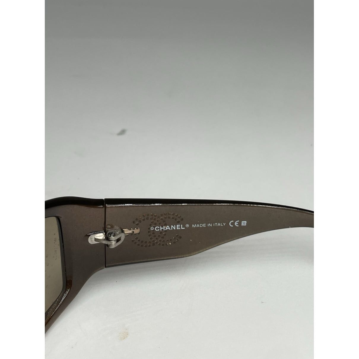Chanel Khaki Plastic Sunglasses Size ONE SIZE - 5 Thumbnail