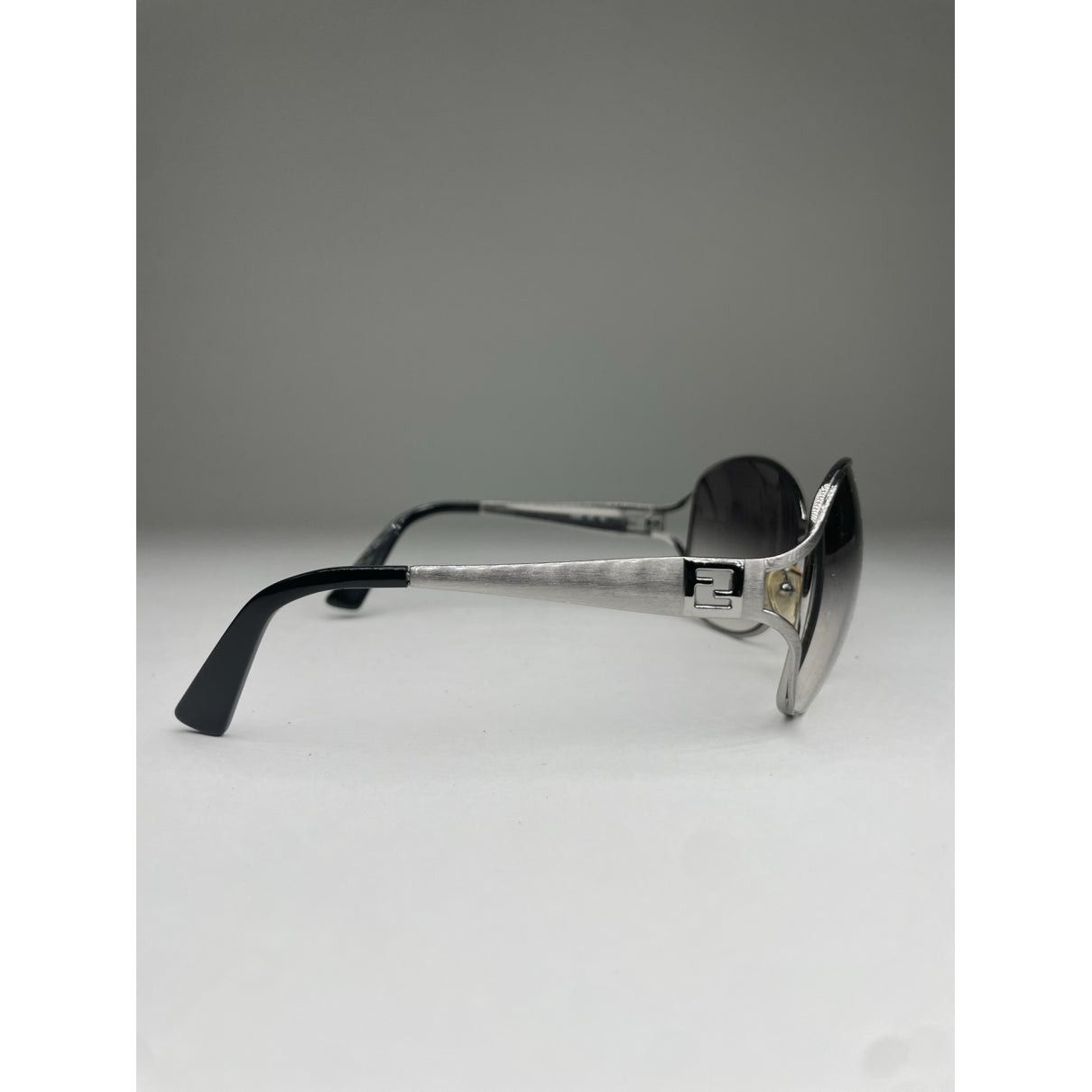 Fendi Silver Metal Sunglasses Size ONE SIZE - 2 Thumbnail