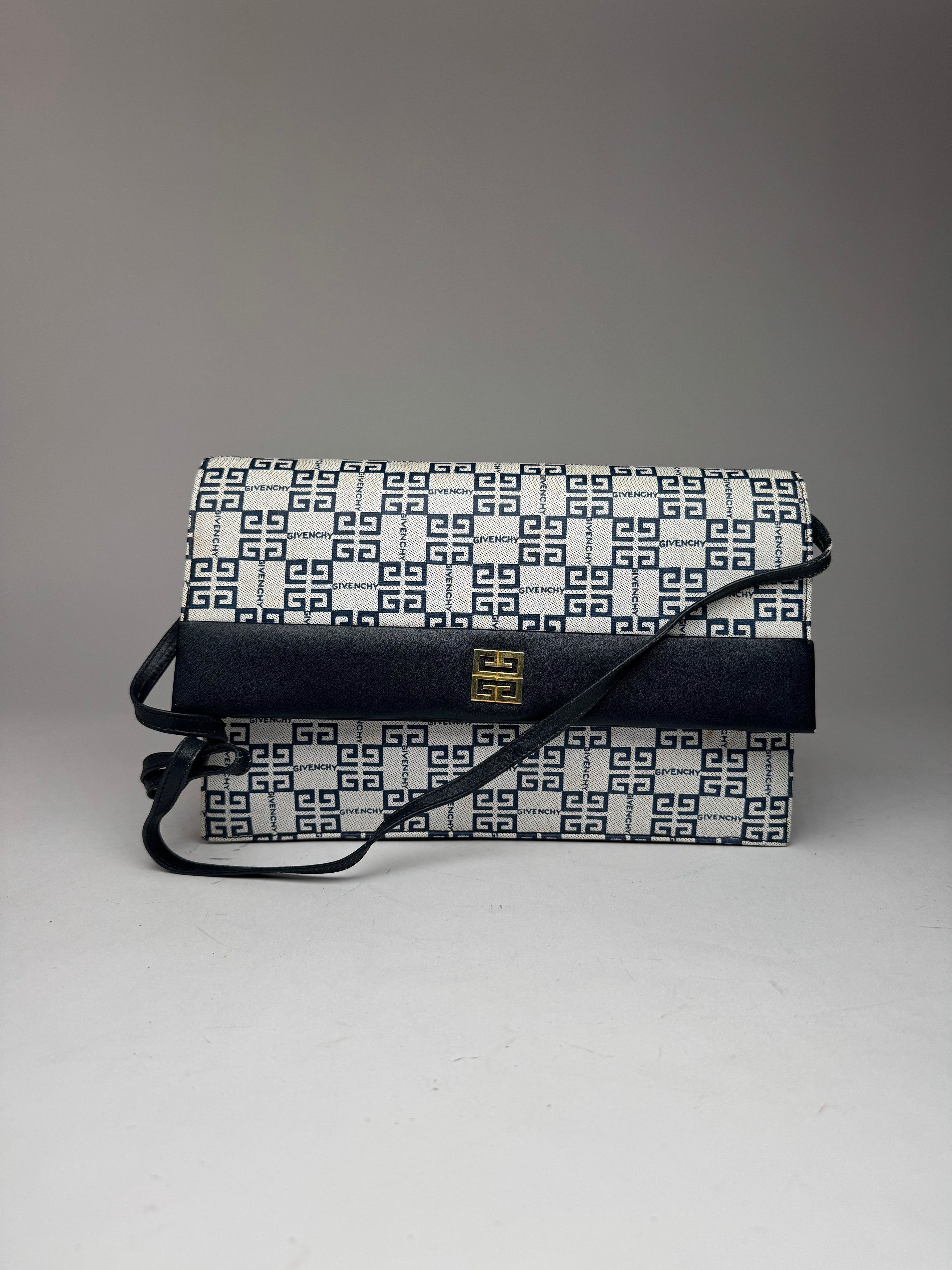 Givenchy Vintage 4G Monogramm Leather Bag White Navy Black Size ONE SIZE - 6 Thumbnail