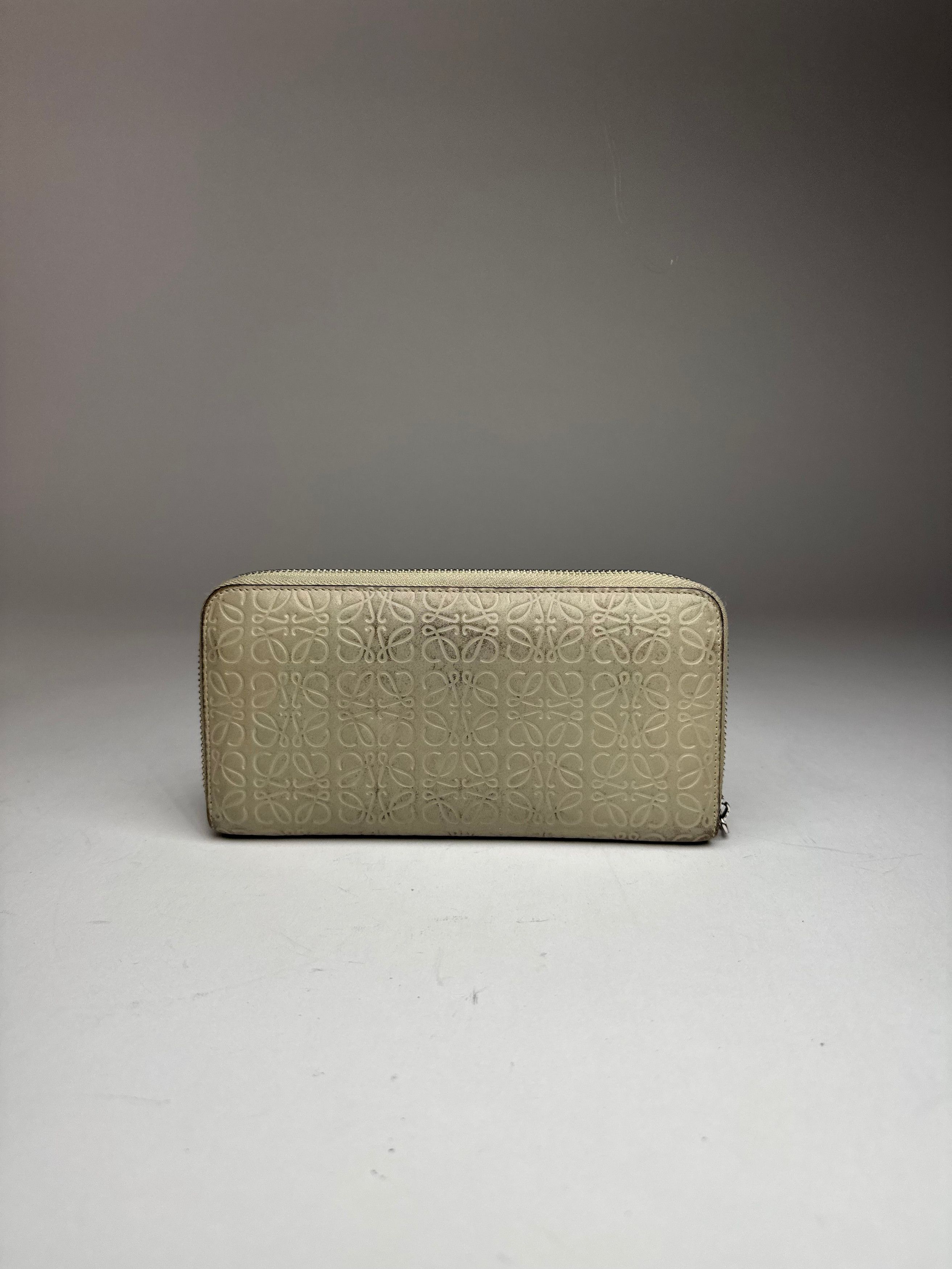 Loewe Vintage Madrid Monogram Leather Wallet grey Size ONE SIZE - 2 Thumbnail