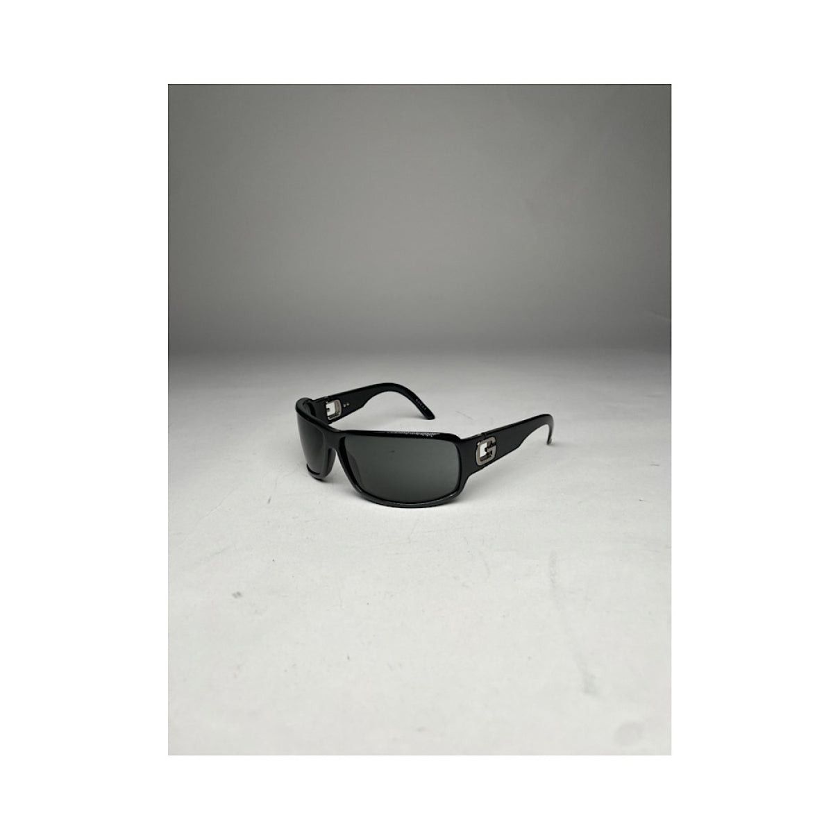 Gucci Black Plastic Sunglasses Size ONE SIZE - 3 Thumbnail