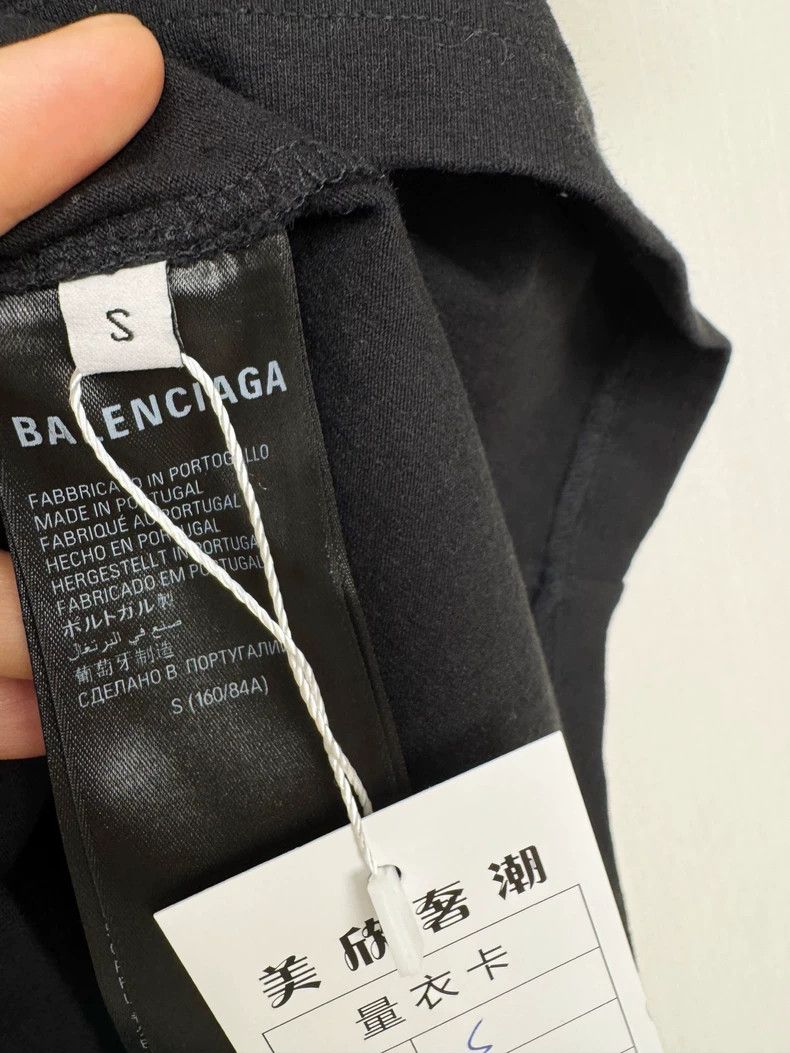 Balenciaga Balenciaga Fitted Short Sleeve T-shirt - dmc Size US S / EU 44-46 / 1 - 6 Thumbnail