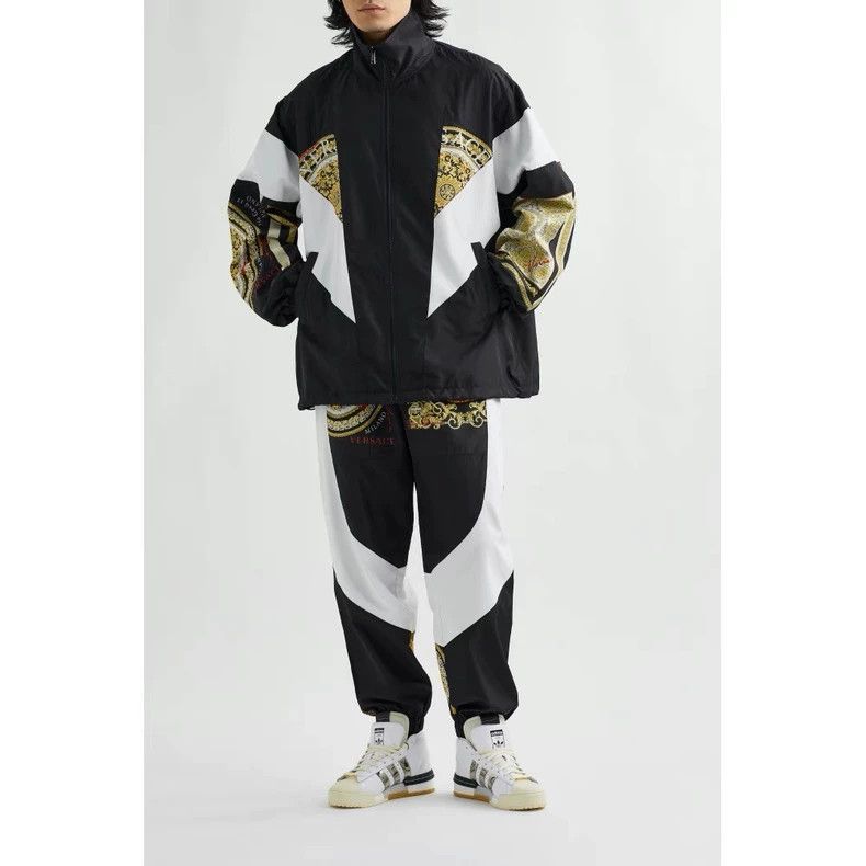 Versace Versace Men's Black Gold Print Zip Jacket - dmc Size US M / EU 48-50 / 2 - 3 Thumbnail