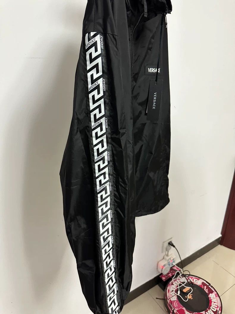Versace Versace Men's Black Jacket with Drawstring - dmc Size US L / EU 52-54 / 3 - 2 Thumbnail