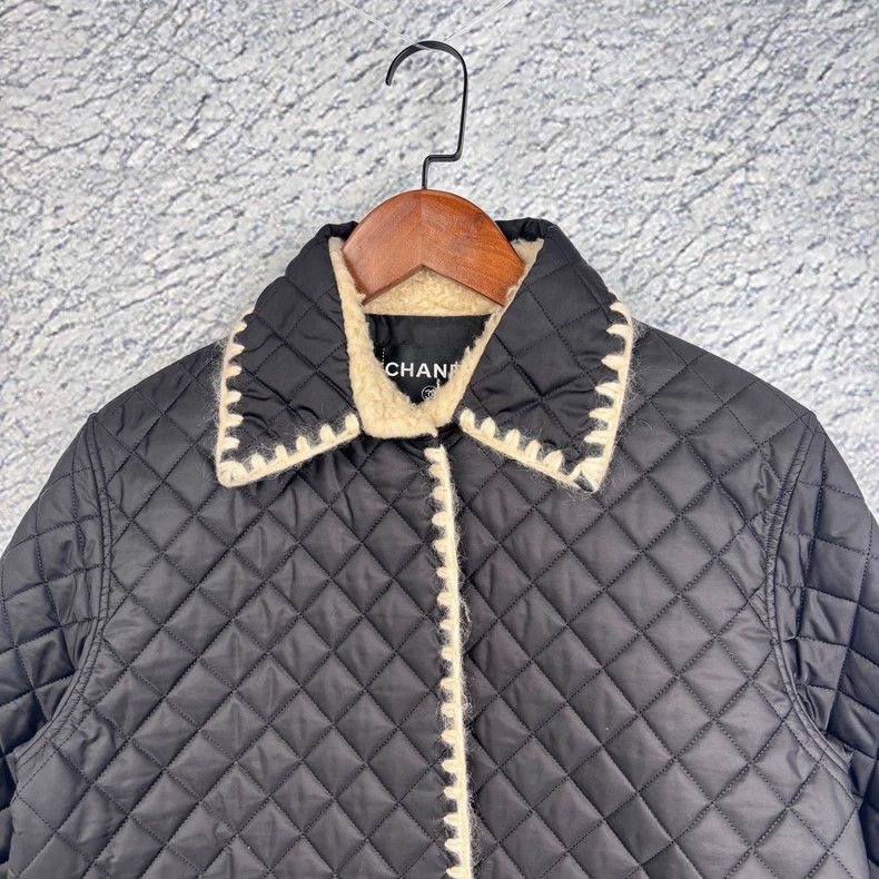 Chanel Chanel COCO NEIGE Quilted Jacket - dmc Size US L / EU 52-54 / 3 - 3 Thumbnail