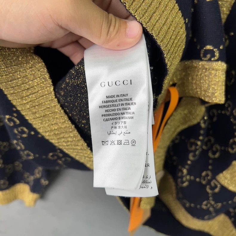 Gucci Gucci Logo Jacquard V-Neck Cardigan - dmc Size US L / EU 52-54 / 3 - 4 Thumbnail