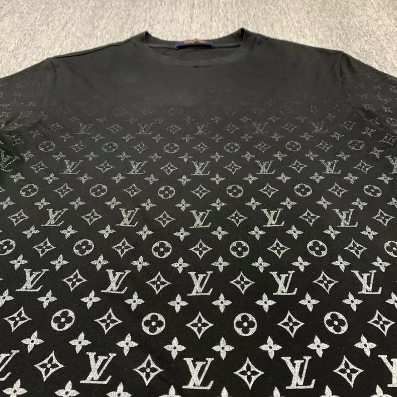 Louis Vuitton Louis Vuitton Gradient Print Short Sleeve - dmc Size US M / EU 48-50 / 2 - 3 Thumbnail