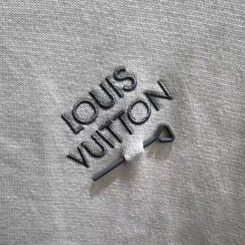 Louis Vuitton Louis Vuitton Embroidered Logo Short Sleeve - dmc Size US XXL / EU 58 / 5 - 3 Thumbnail