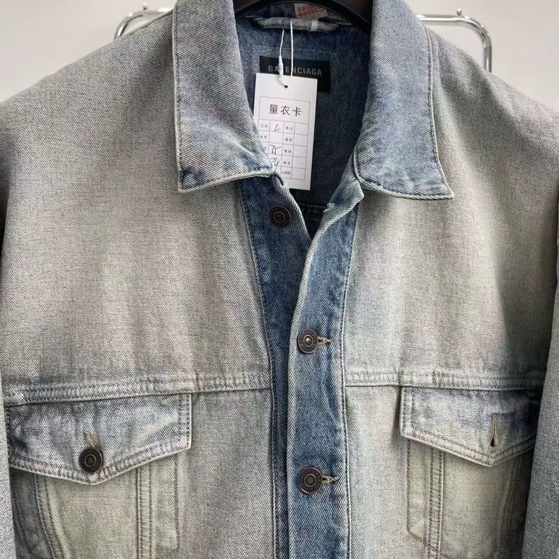 Balenciaga Balenciaga Washed Denim Jacket - dmc Size US M / EU 48-50 / 2 - 3 Thumbnail