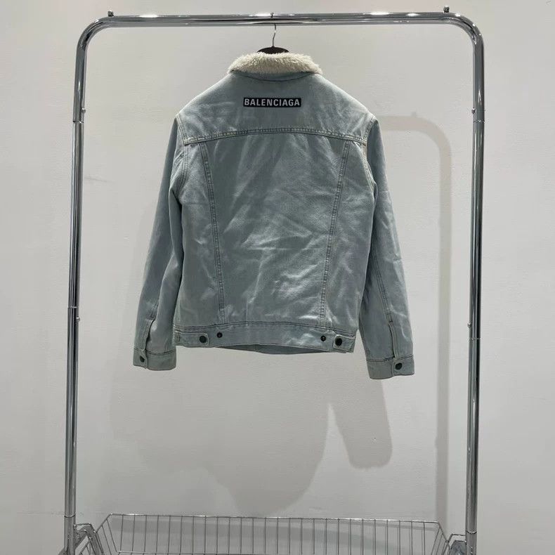Balenciaga Balenciaga Shearling Collar Denim Jacket - dmc Size US M / EU 48-50 / 2 - 2 Thumbnail