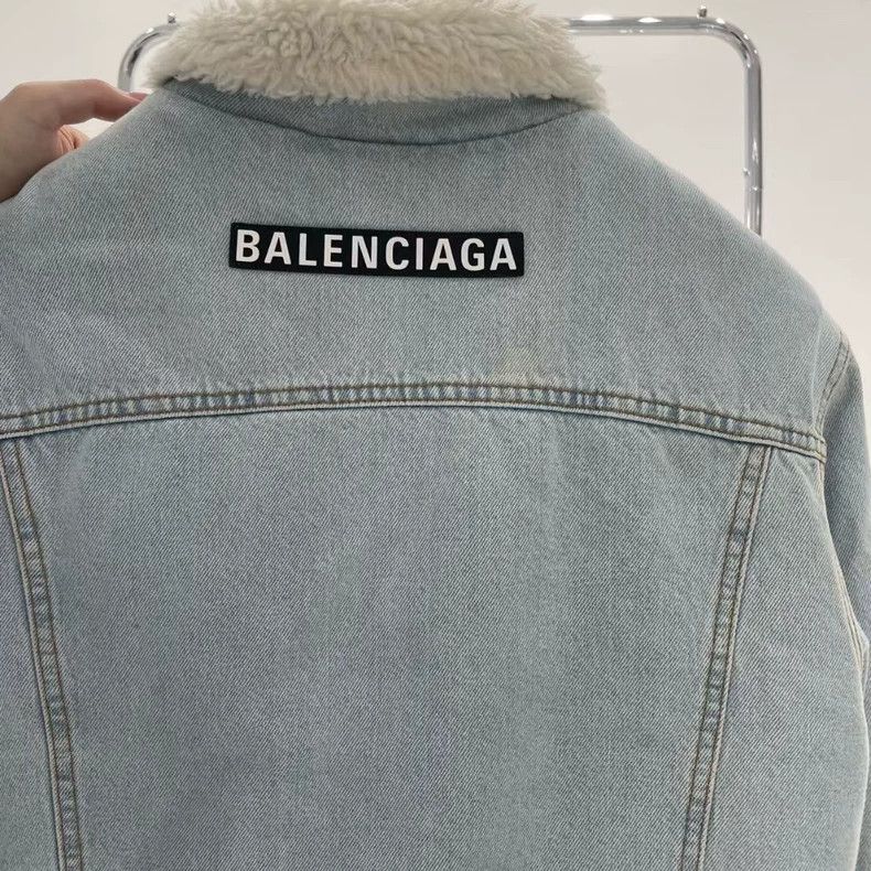 Balenciaga Balenciaga Shearling Collar Denim Jacket - dmc Size US M / EU 48-50 / 2 - 3 Thumbnail