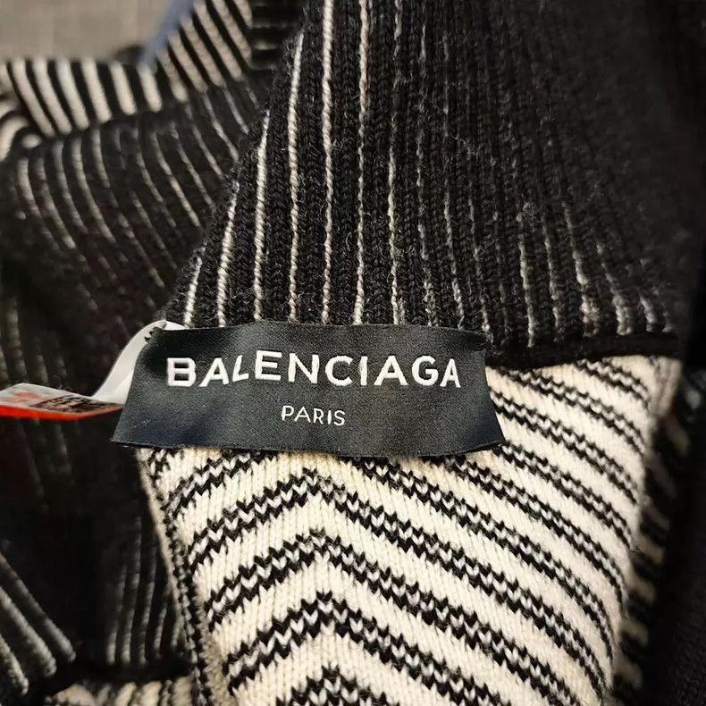 Balenciaga Balenciaga Striped Long Sleeve Sweater - dmc Size US L / EU 52-54 / 3 - 3 Thumbnail