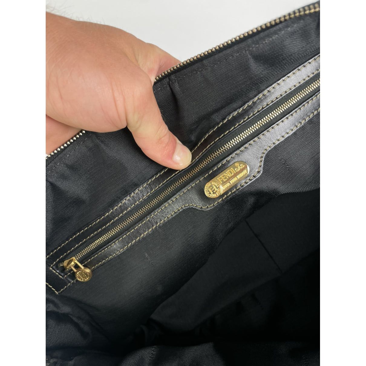 Fendi Baguette Brown Leather Travel Bag Size ONE SIZE - 3 Thumbnail