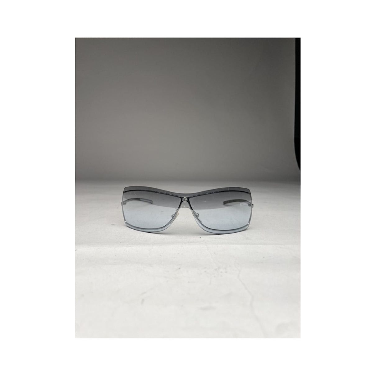 Gucci Silver Metal Sunglasses Size ONE SIZE - 2 Thumbnail