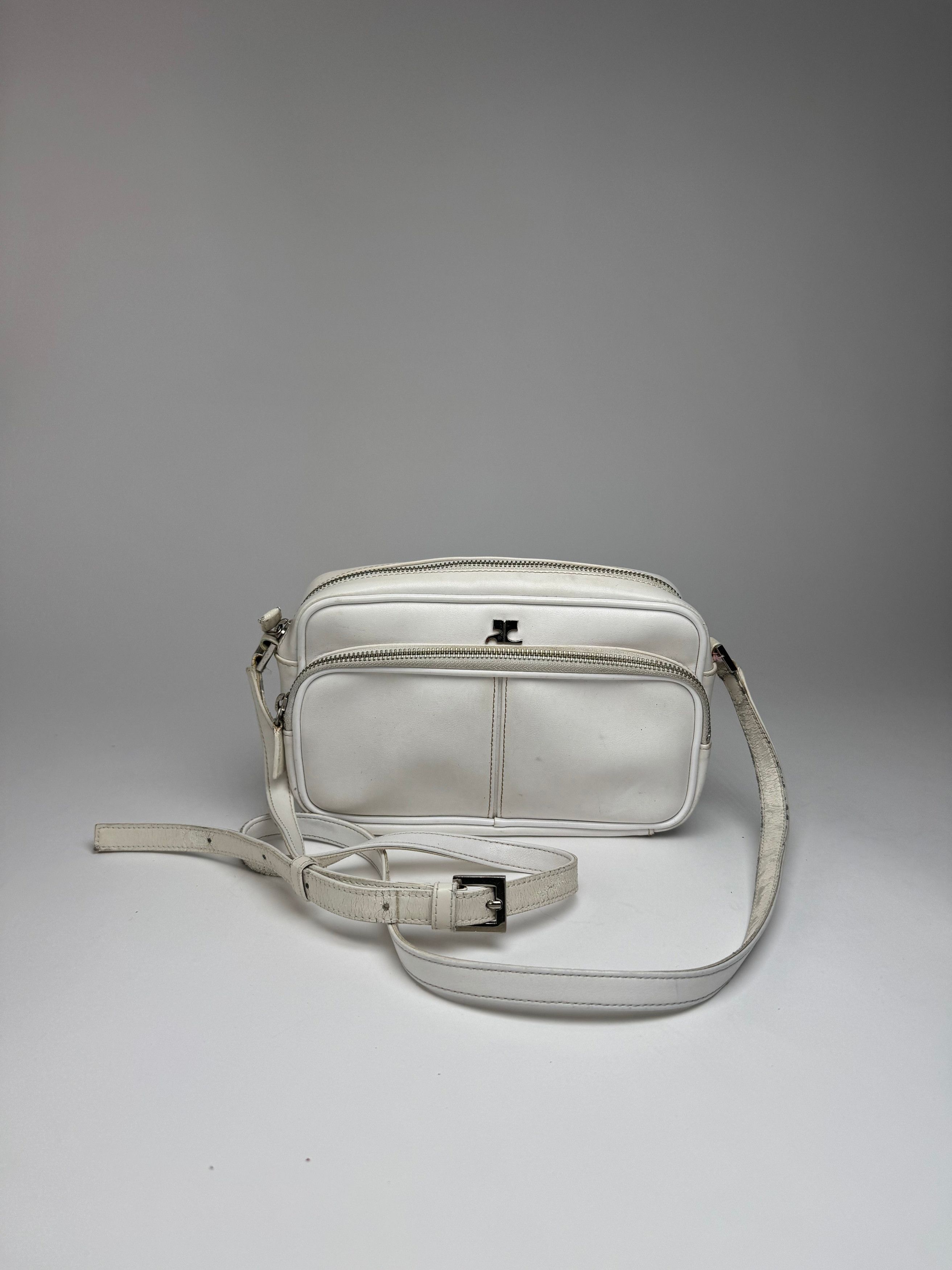 Courreges Vintage Paris Leather Crossbody Bag White Size ONE SIZE - 9 Thumbnail