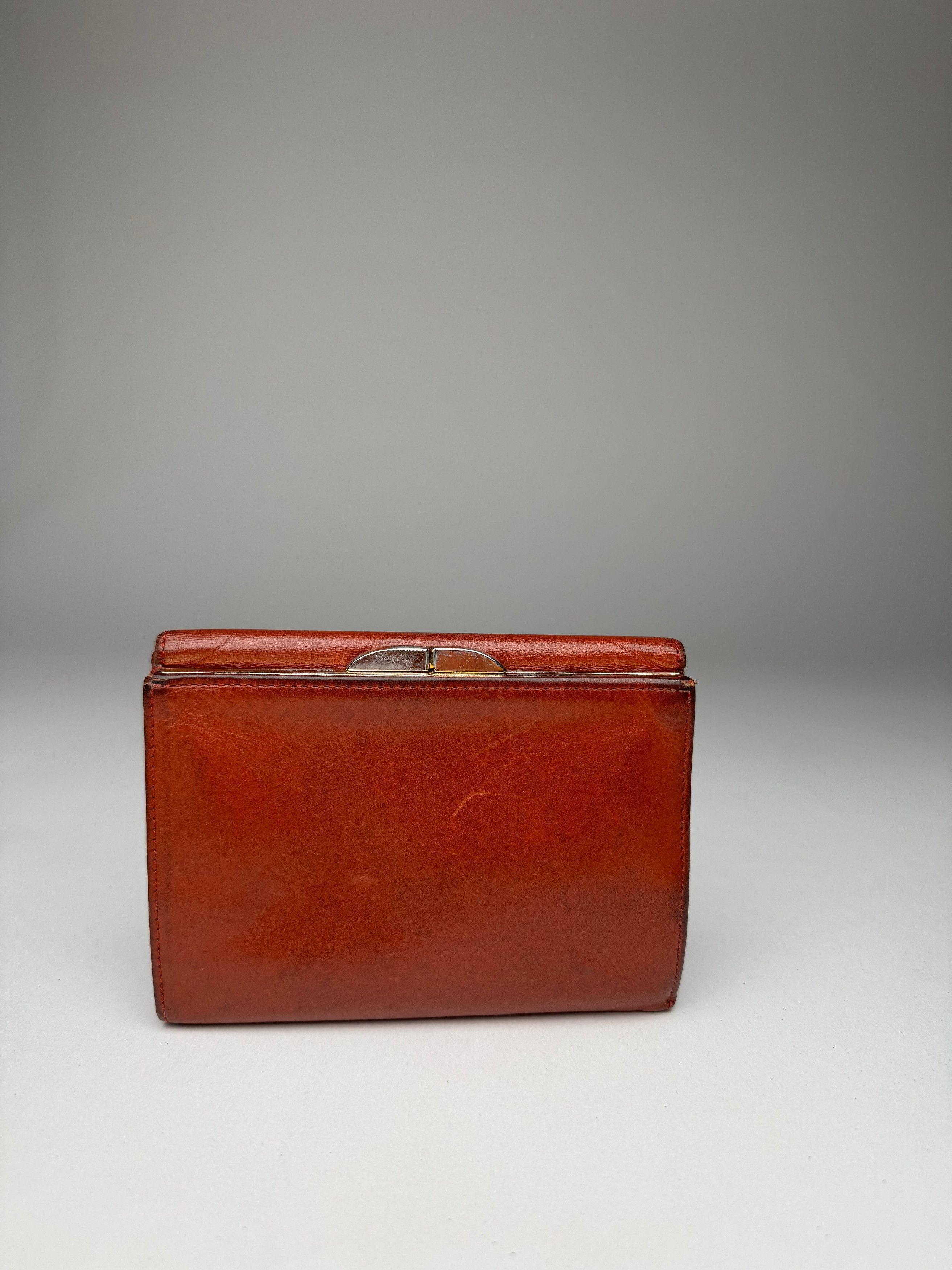 Givenchy Vintage GV3 Leather Wallet Brown/Red Size ONE SIZE - 2 Thumbnail