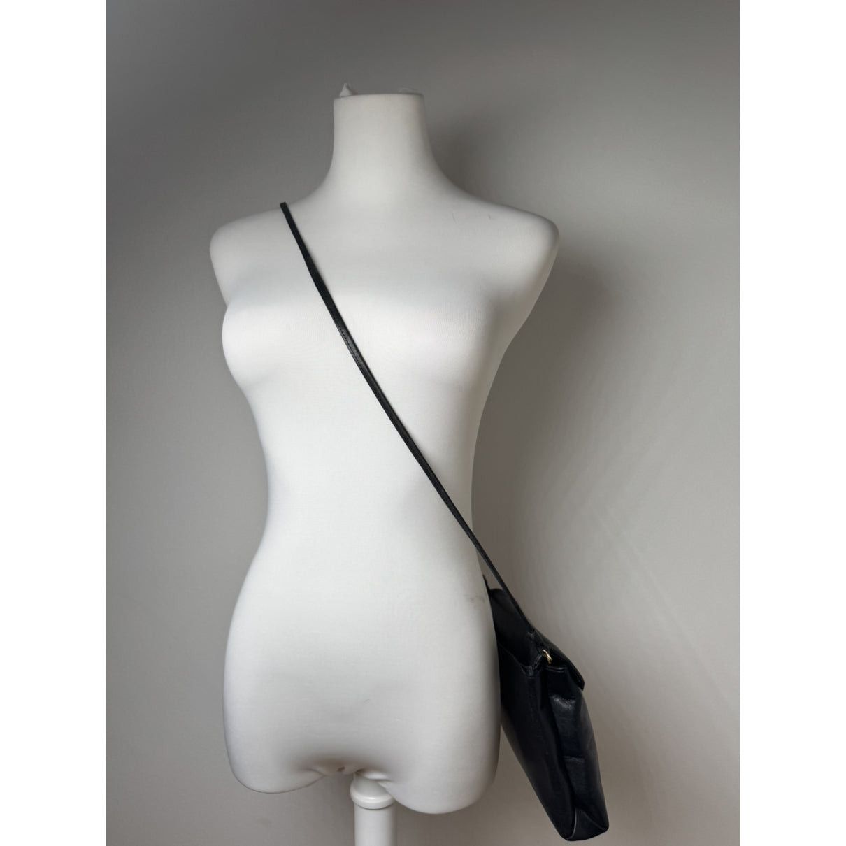 Givenchy 4G Black Leather Handbag Size ONE SIZE - 2 Thumbnail