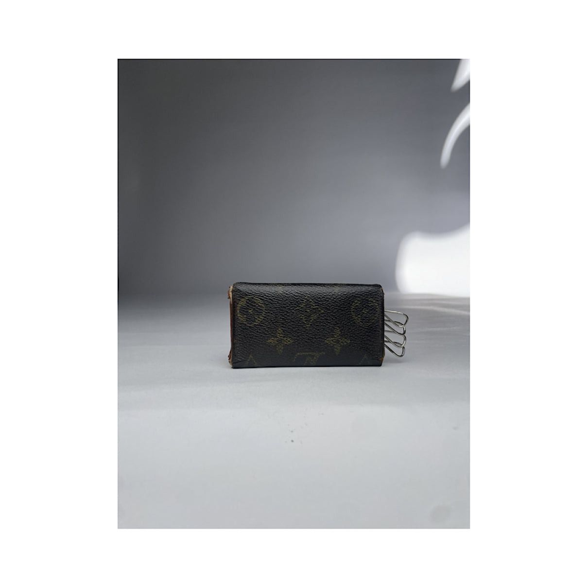 Louis Vuitton Lockme Brown Leather Purse Size ONE SIZE - 3 Thumbnail