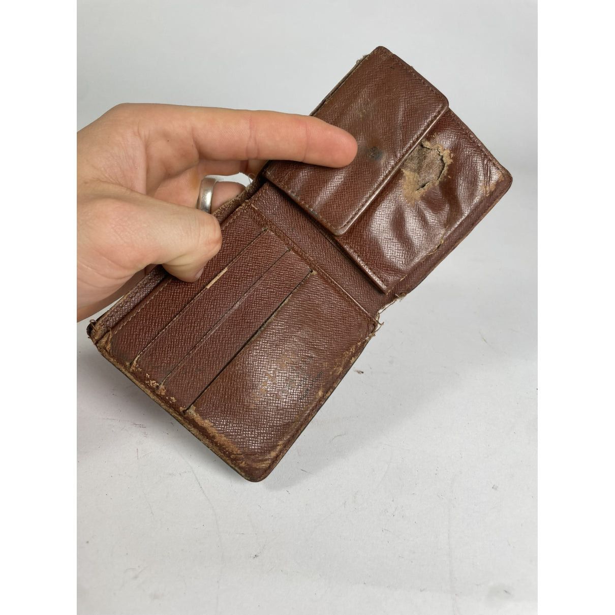 Louis Vuitton Brown Leather Purse Size ONE SIZE - 3 Thumbnail