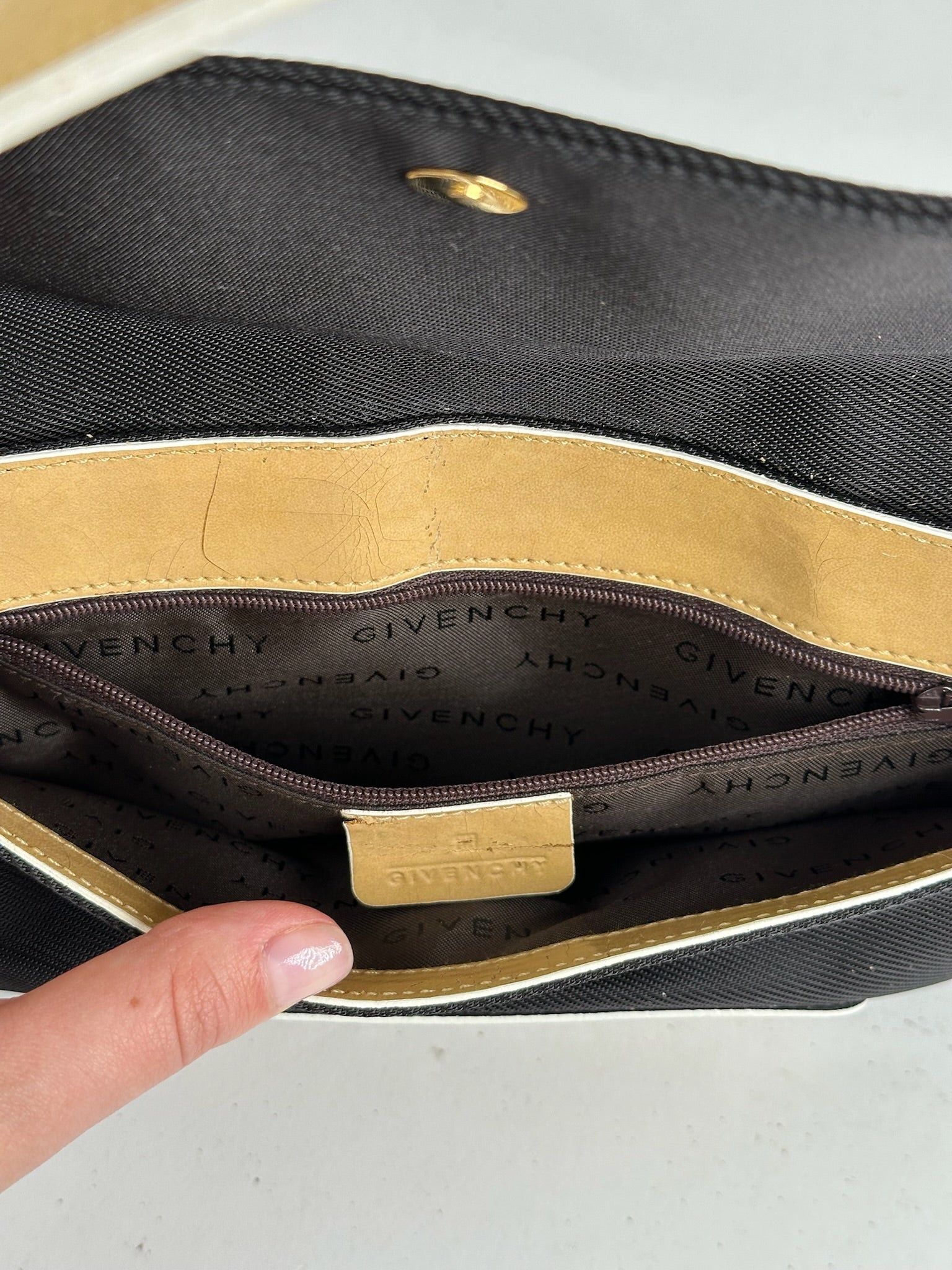 Givenchy Vintage 4G leather Bag black Brown Size ONE SIZE - 4 Thumbnail