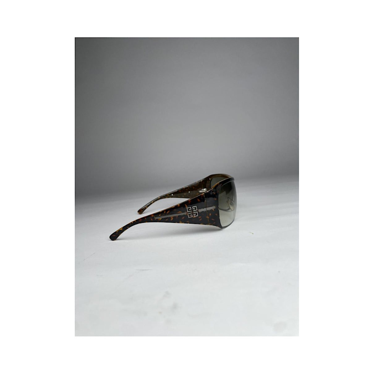 Givenchy Black Plastic Sunglasses Size ONE SIZE - 5 Thumbnail