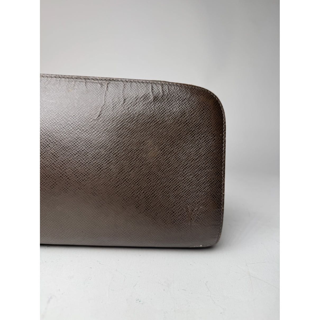 Louis Vuitton Saint Paul Purple Leather Clutch Bag Size ONE SIZE - 5 Thumbnail
