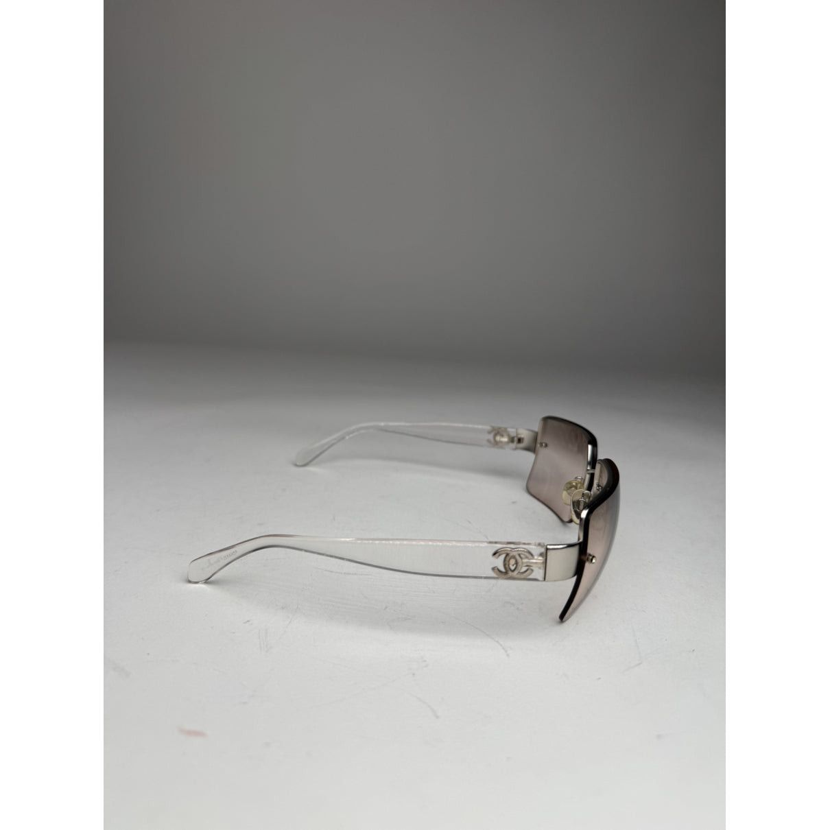 Chanel Silver Plastic Sunglasses Size ONE SIZE - 4 Thumbnail