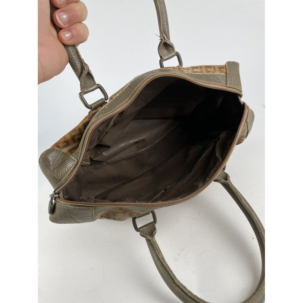 Fendi Baguette Brown Patent Leather Handbag Size ONE SIZE - 3 Thumbnail