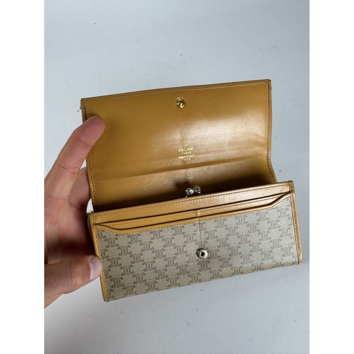 Celine Triomphe Beige Leather Wallet Size ONE SIZE - 3 Thumbnail