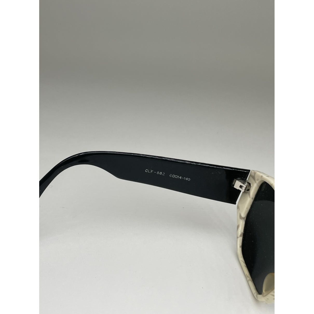 Celine White Plastic Sunglasses Size ONE SIZE - 5 Thumbnail