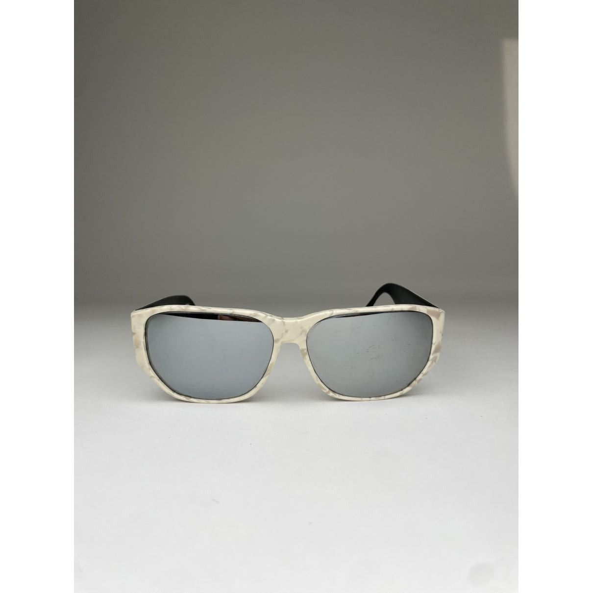 Celine White Plastic Sunglasses Size ONE SIZE - 2 Thumbnail