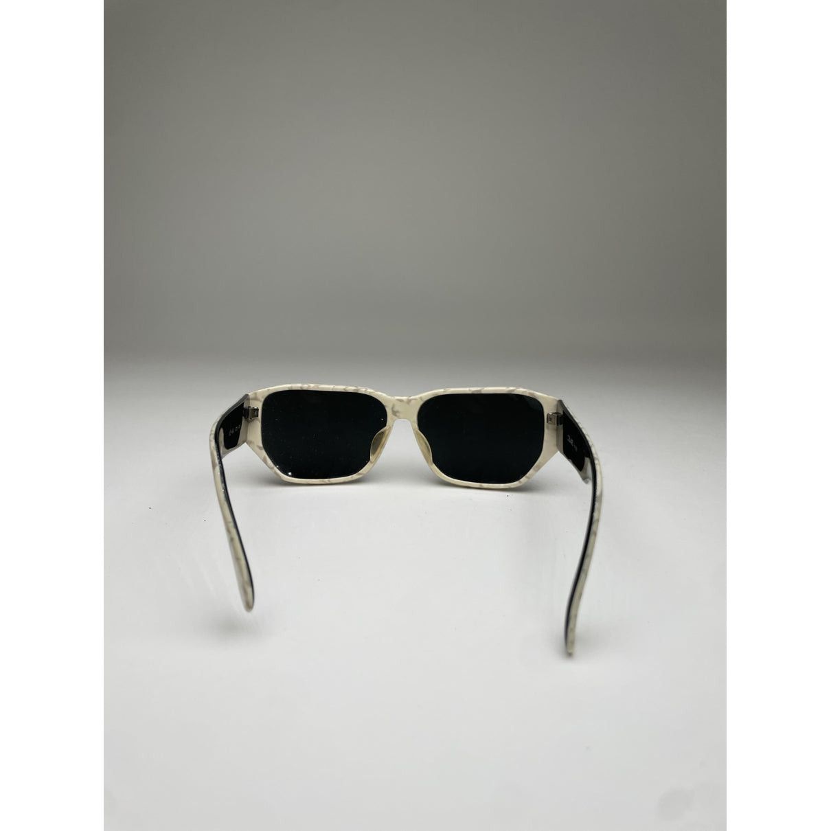 Celine White Plastic Sunglasses Size ONE SIZE - 4 Thumbnail