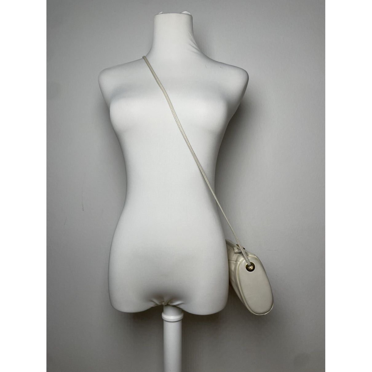 Givenchy 4G White Leather Handbag Size ONE SIZE - 2 Thumbnail