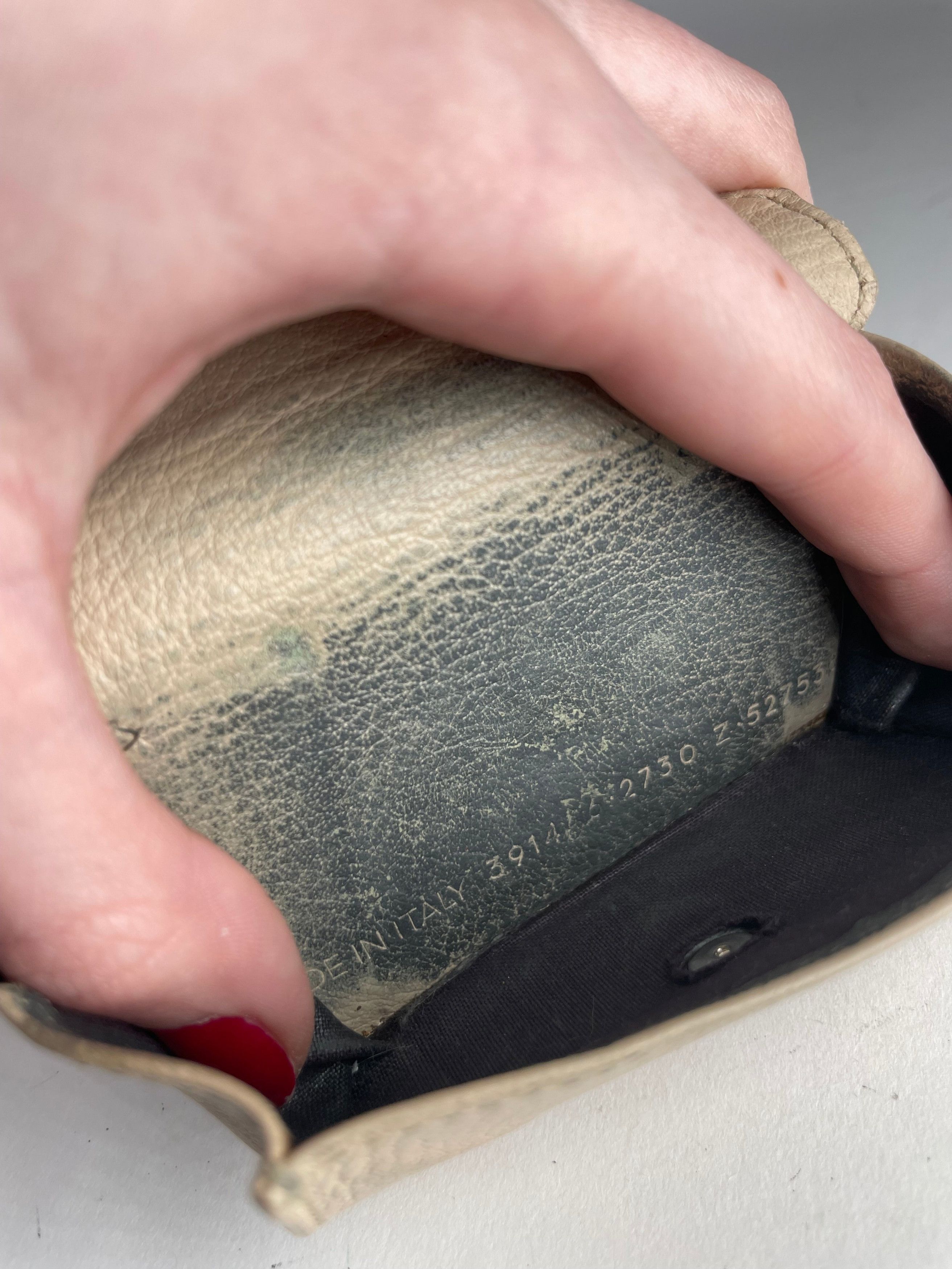 Balenciaga Vintage Leather Card Holder Beige Size ONE SIZE - 5 Thumbnail