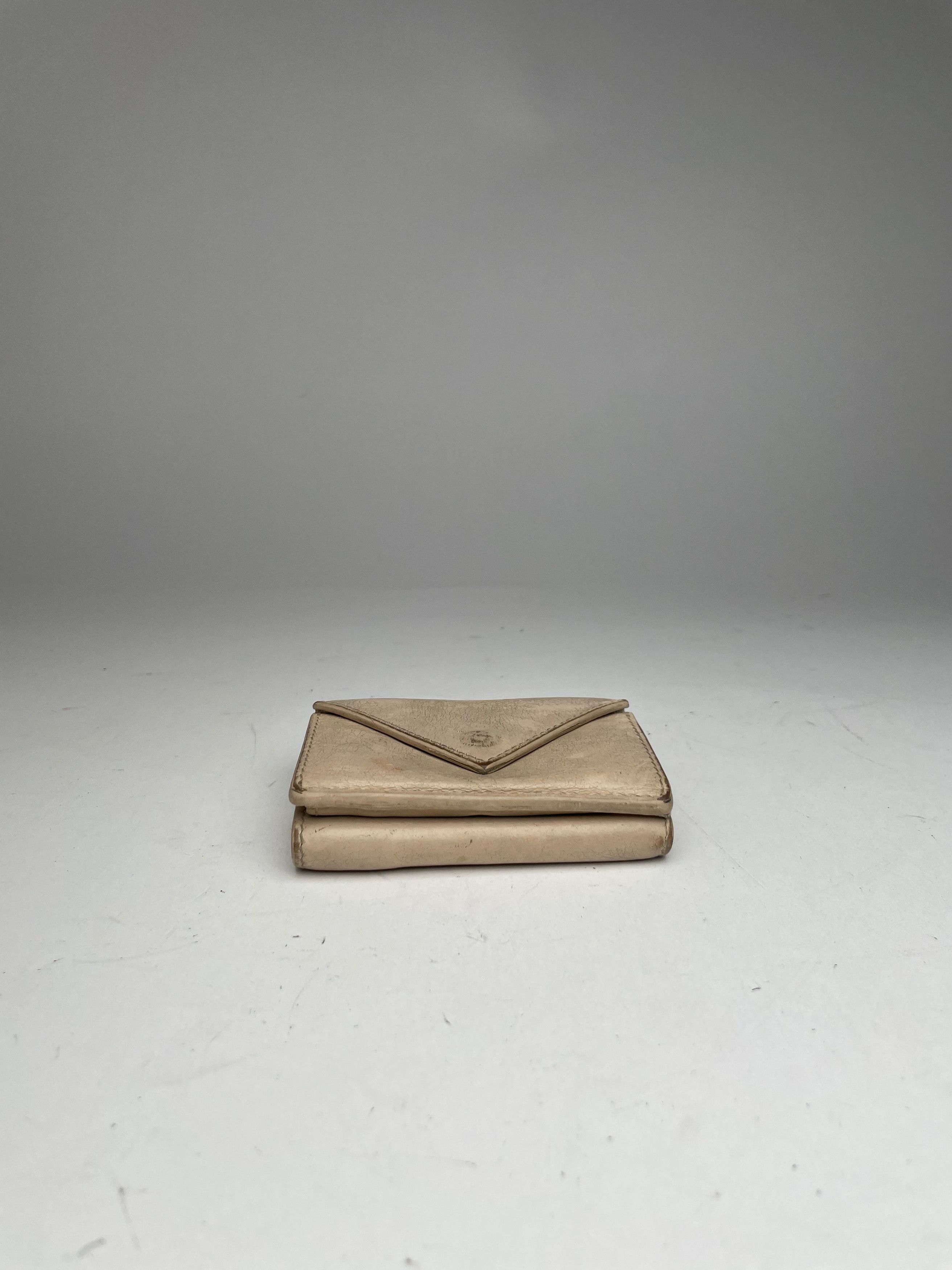 Balenciaga Vintage Leather Card Holder Beige Size ONE SIZE - 8 Thumbnail
