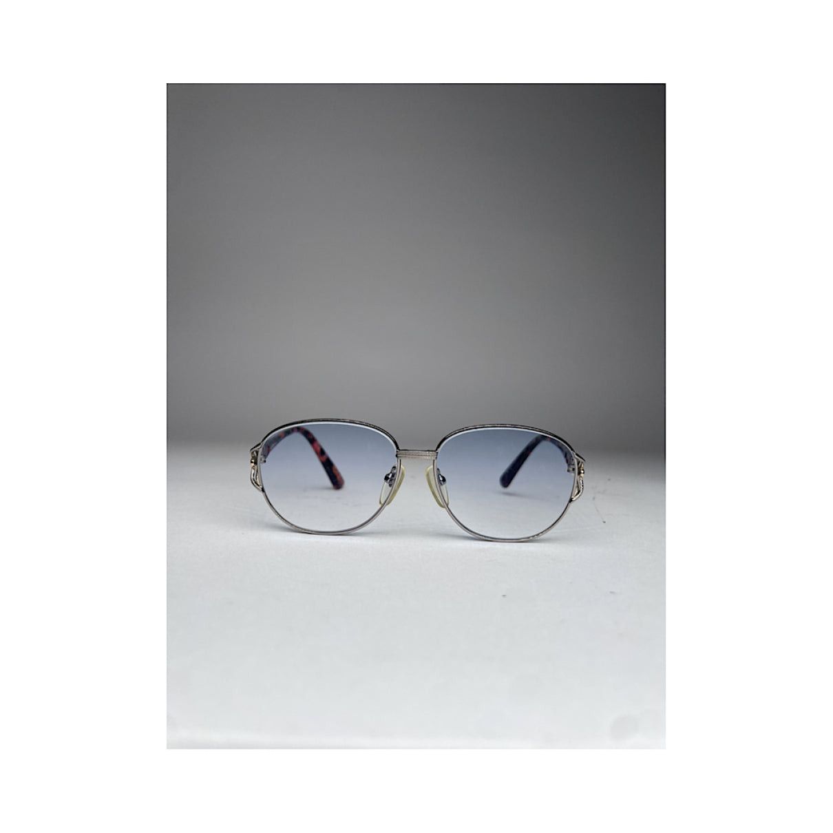 Yves Saint Laurent Gold Metal Sunglasses Size ONE SIZE - 3 Thumbnail