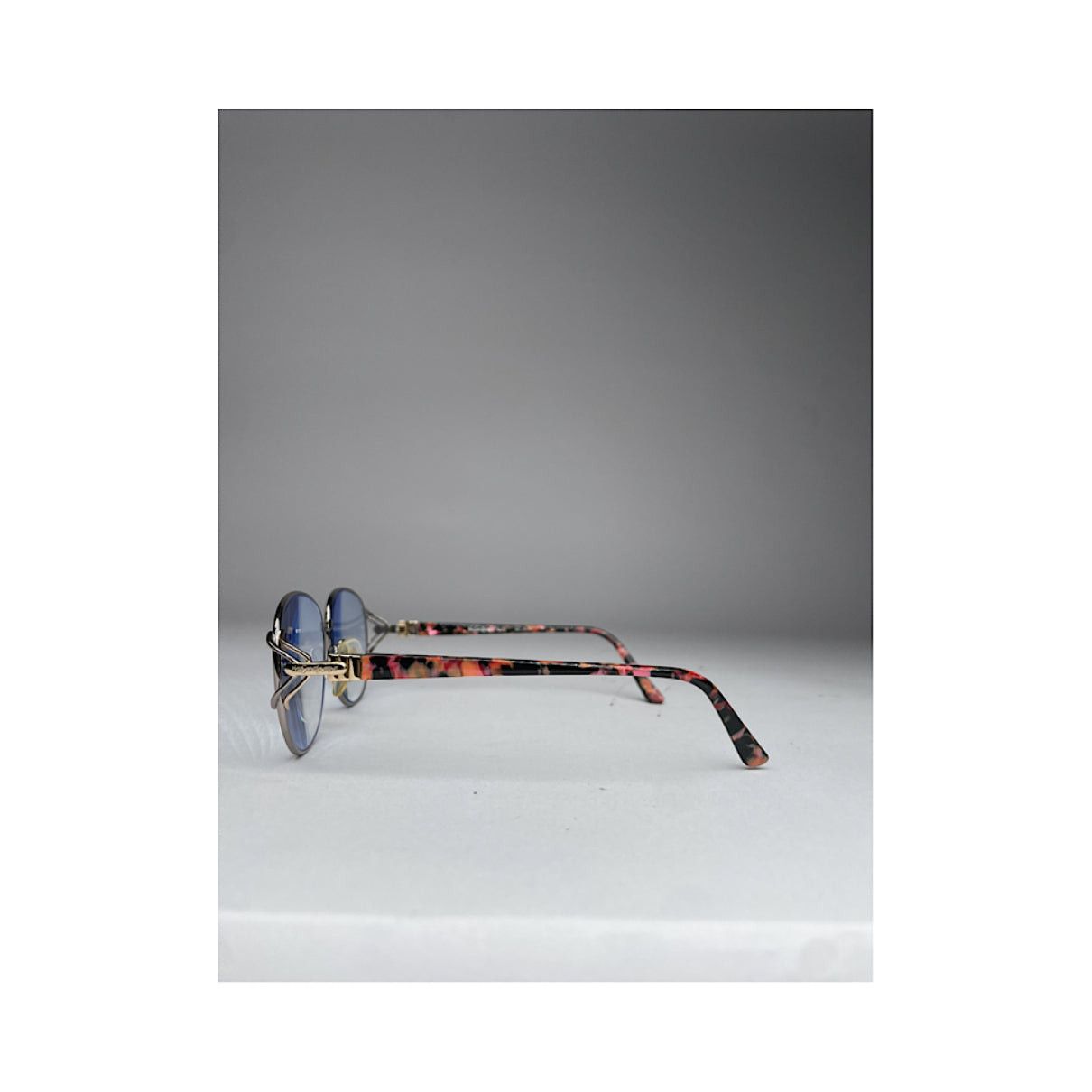 Yves Saint Laurent Gold Metal Sunglasses Size ONE SIZE - 2 Thumbnail